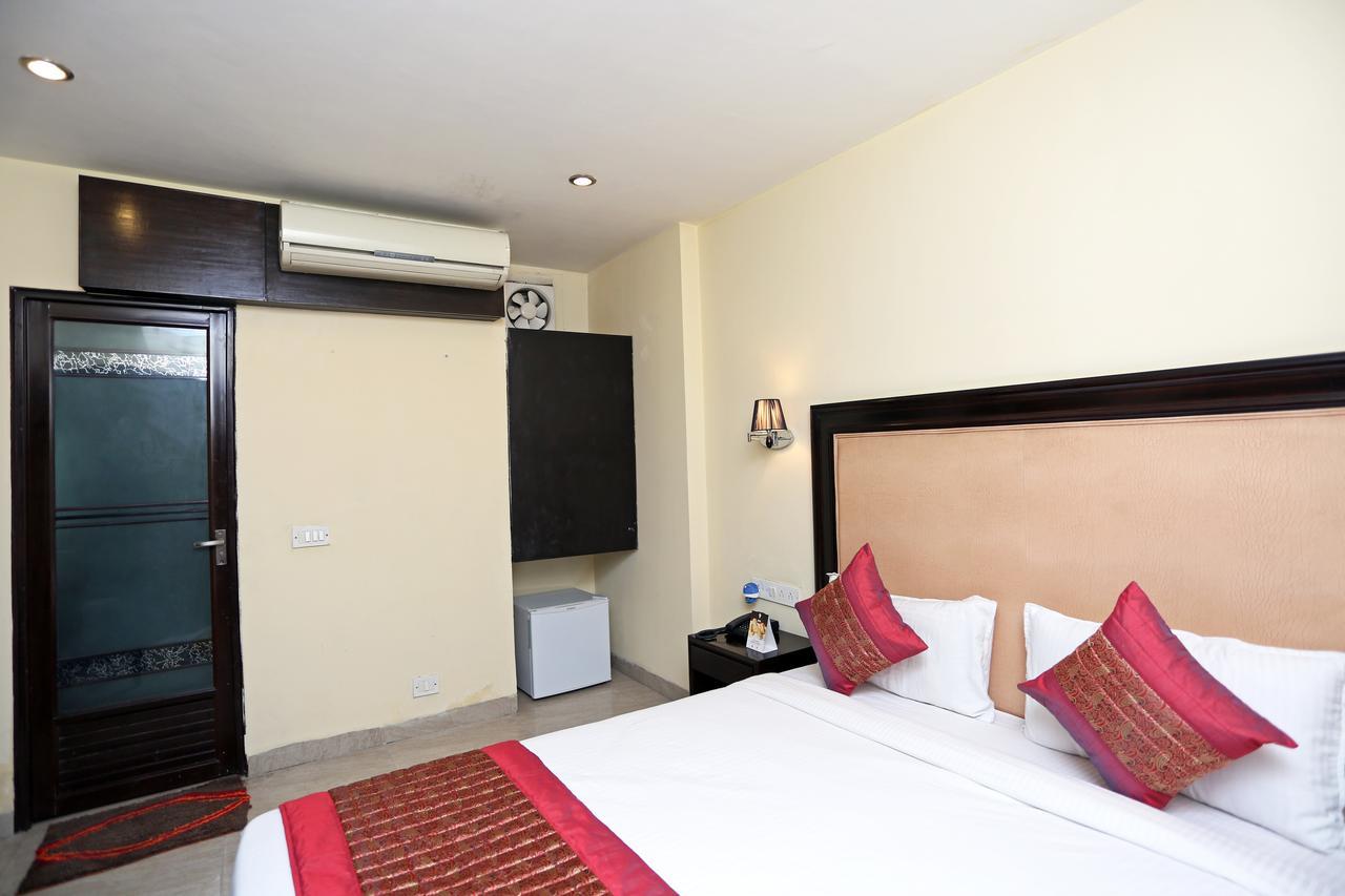 Oyo 714 Hotel De Plaza New Delhi Exterior photo