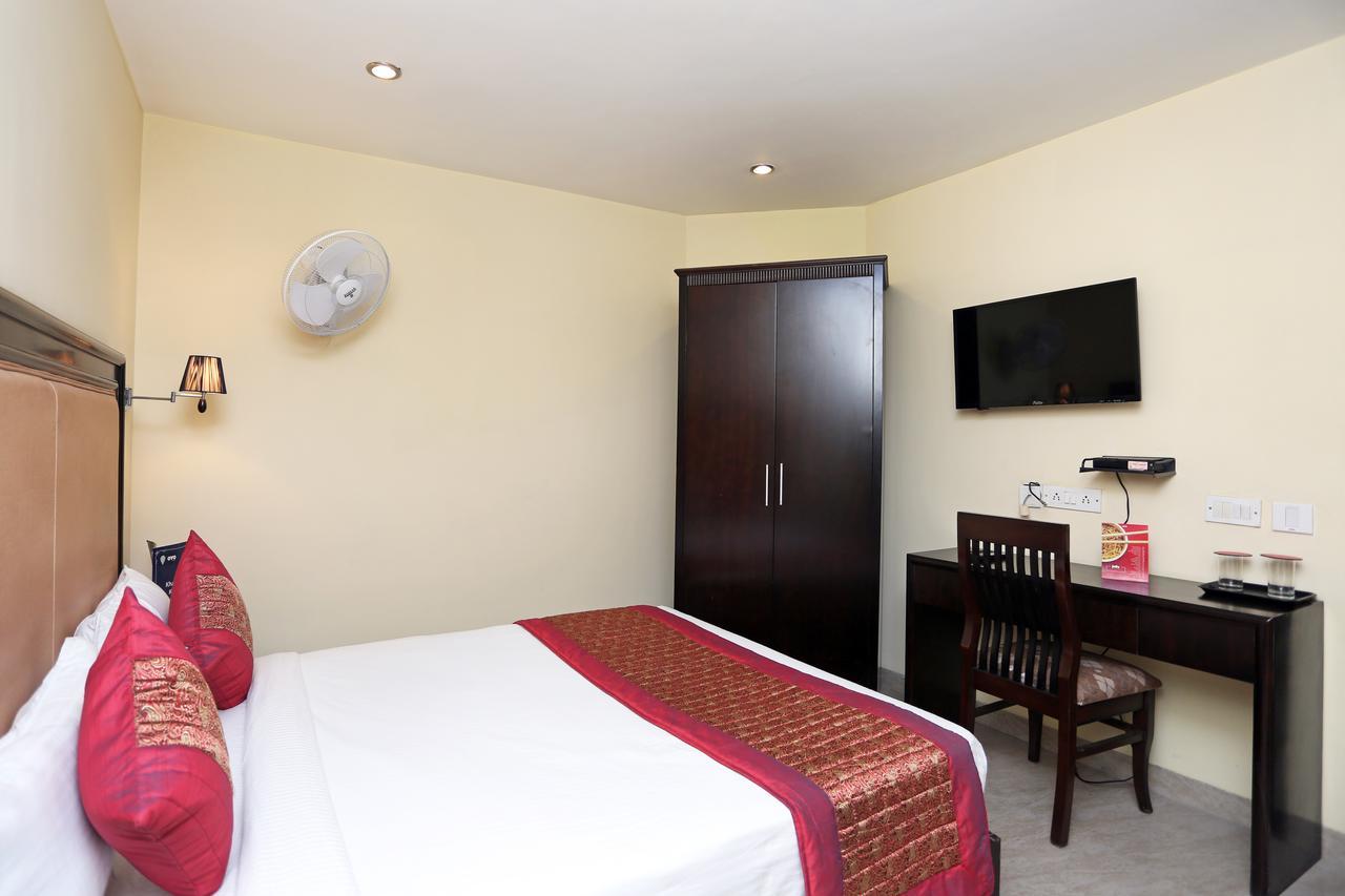 Oyo 714 Hotel De Plaza New Delhi Exterior photo
